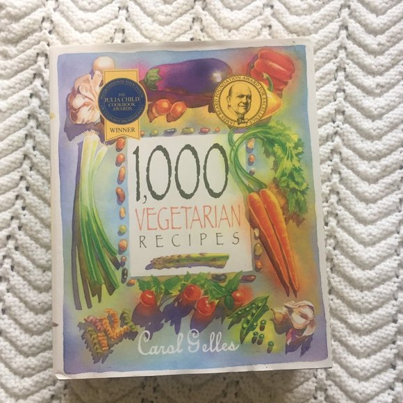 🌻1000 Vegerarian Recepies  by Carol Gelles - Picture 1 of 2